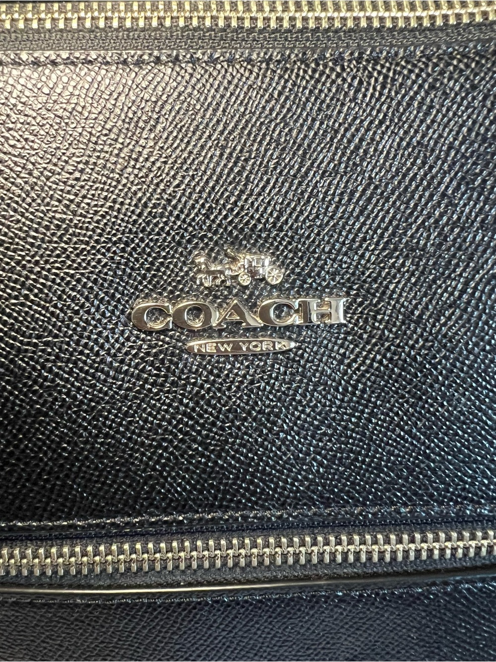 Coach Gallery Tote Bag in Black Cross Grain Leather with Silver Hardware - Picture 3 of 14